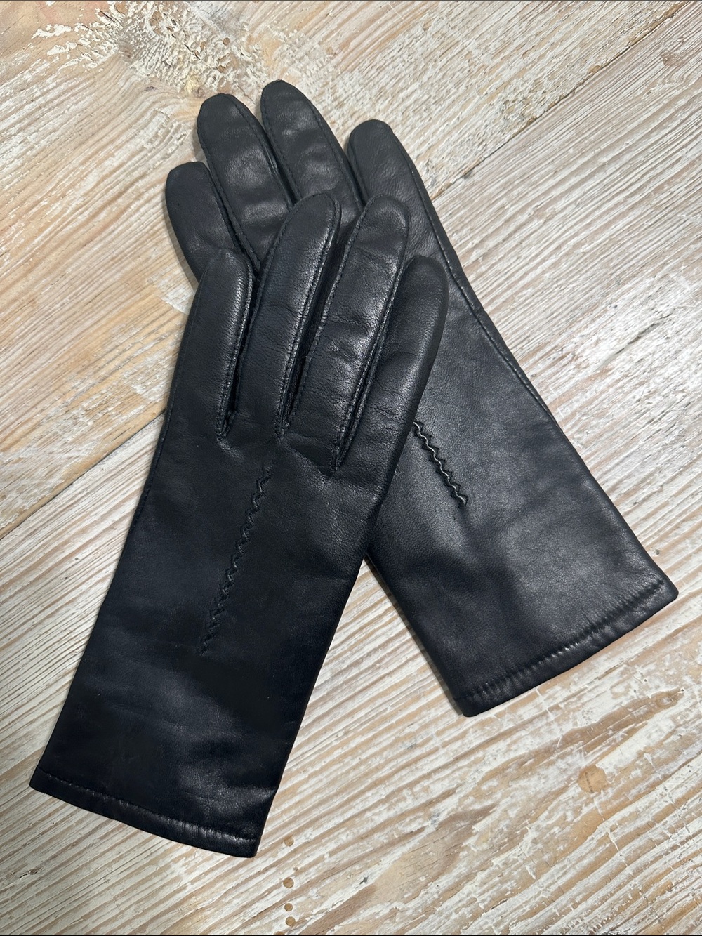 Fownes Vintage Black Leather Gloves Sz 7.5